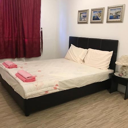 Le Paris Homestay Tawau Bagian luar foto