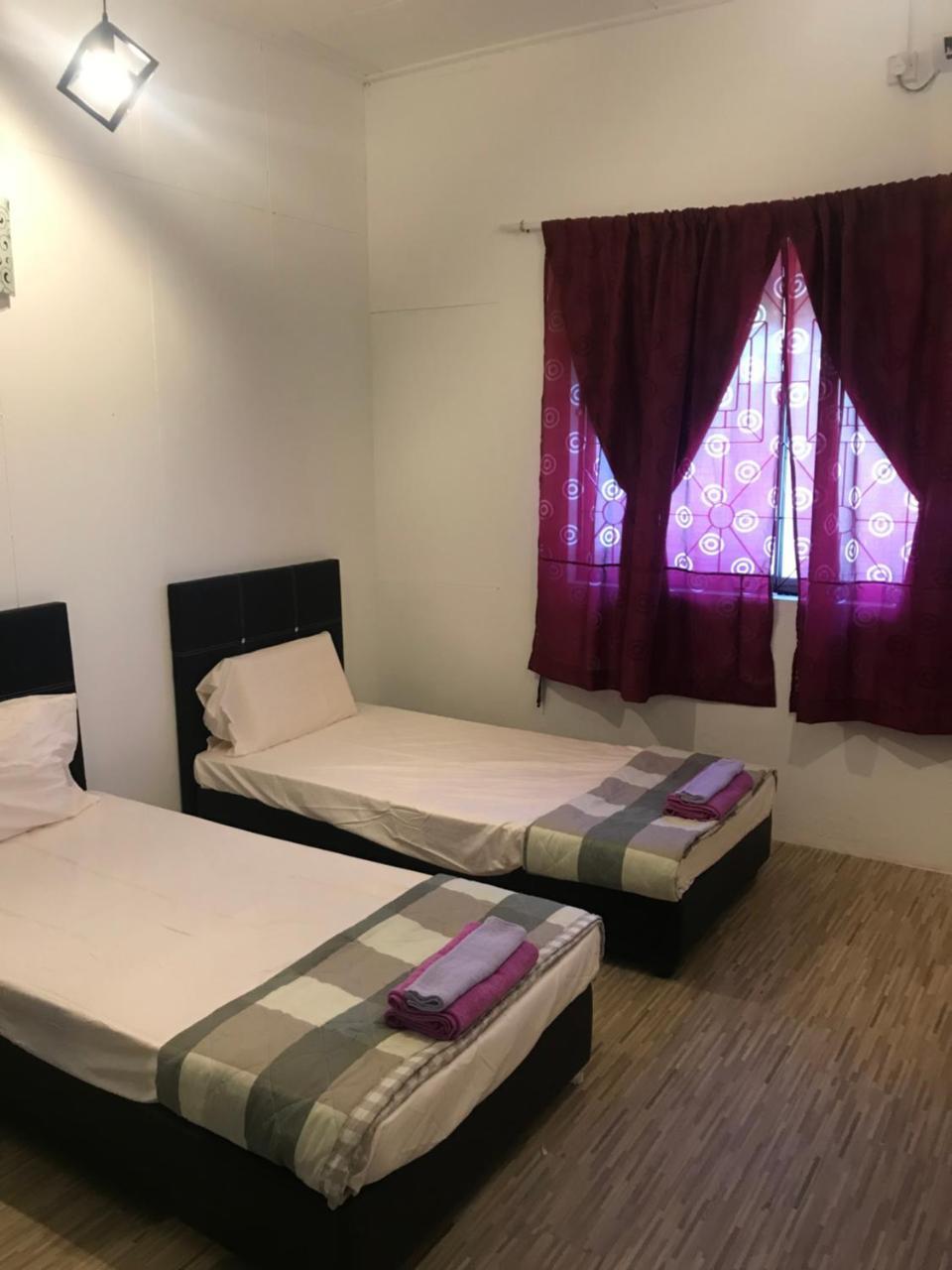 Le Paris Homestay Tawau Bagian luar foto